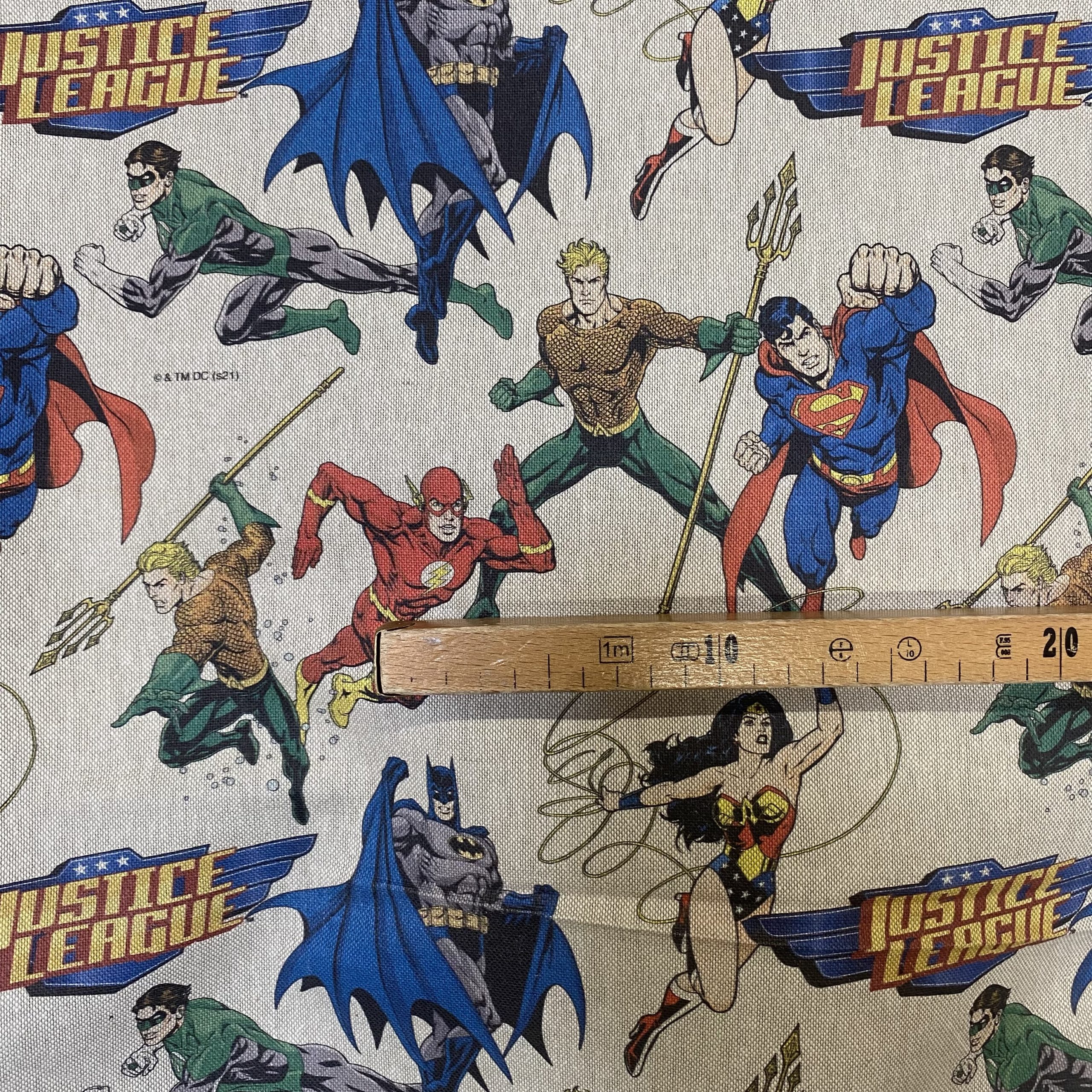 Tissu aspect lin justice league mètre